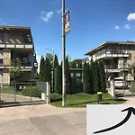 Luca Apartment Zamardi