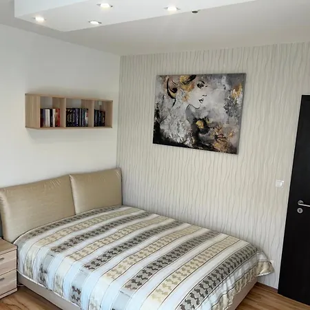 Luca Apartment Zamardi