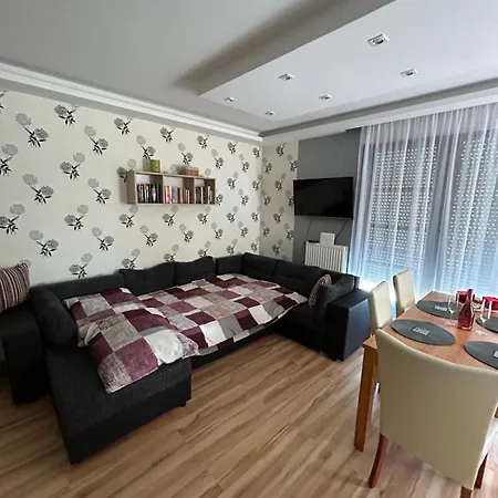 Luca Apartment *